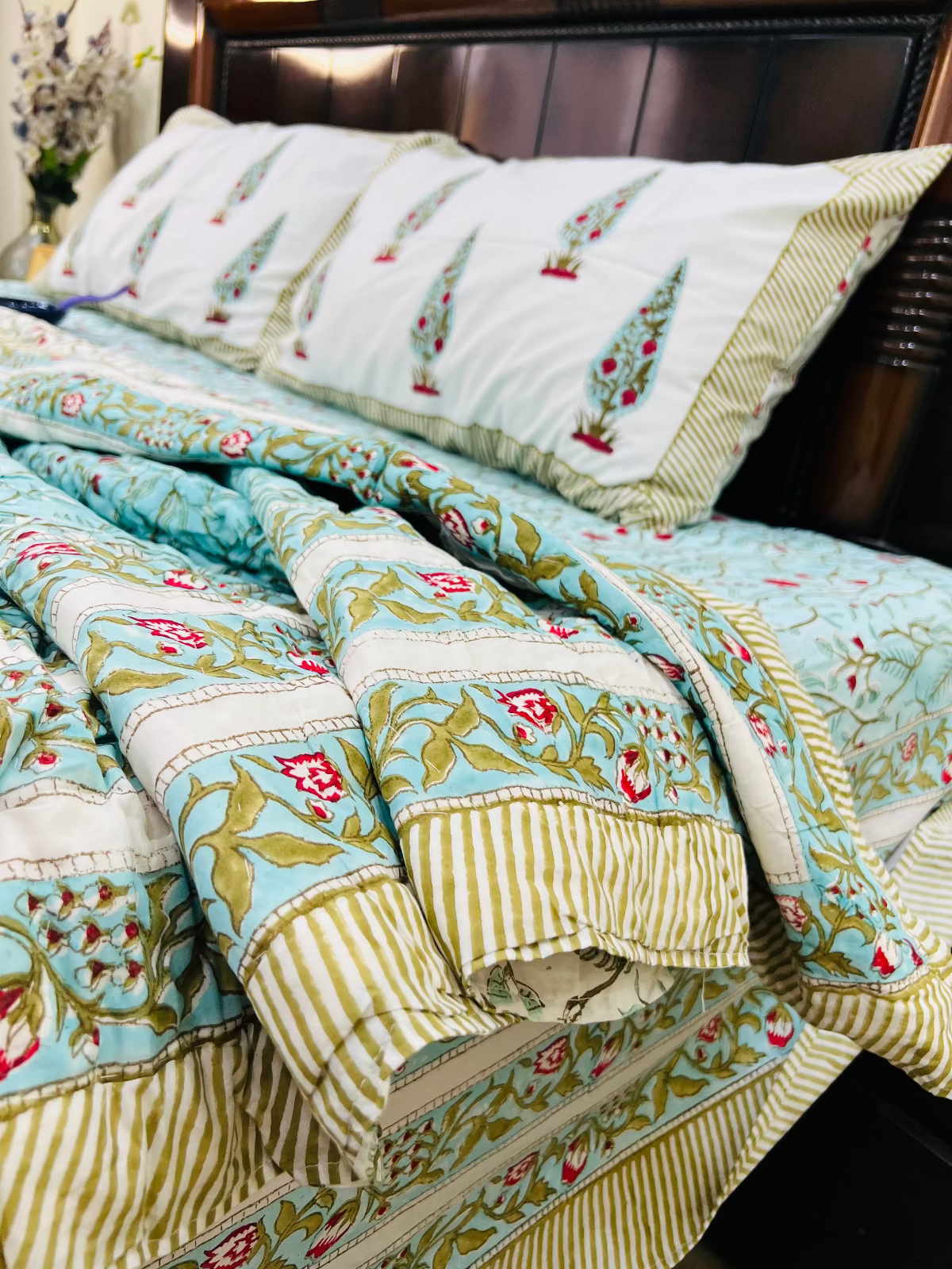 Taarini Quilt Bedding Set