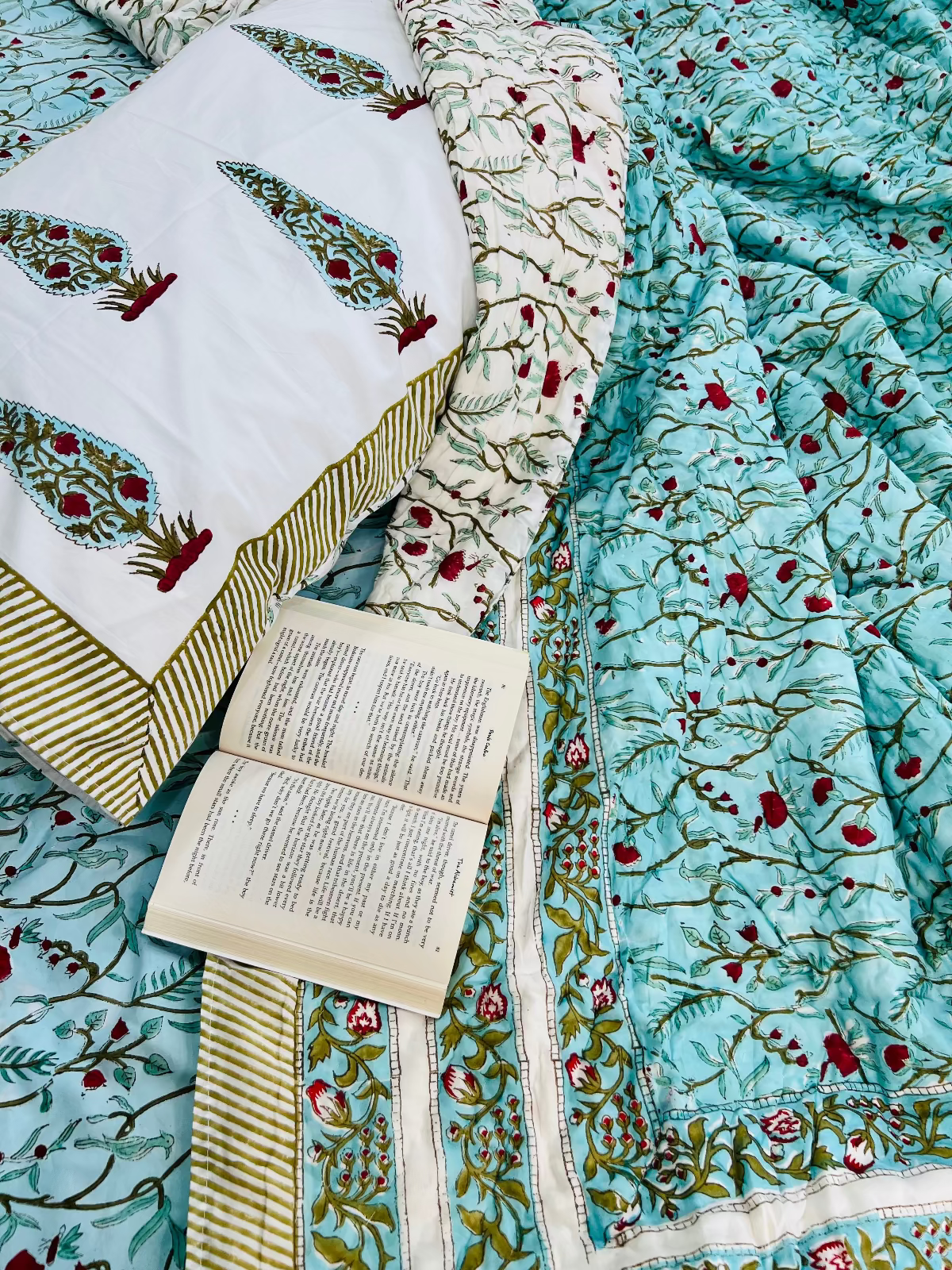 Taarini Quilt Bedding Set