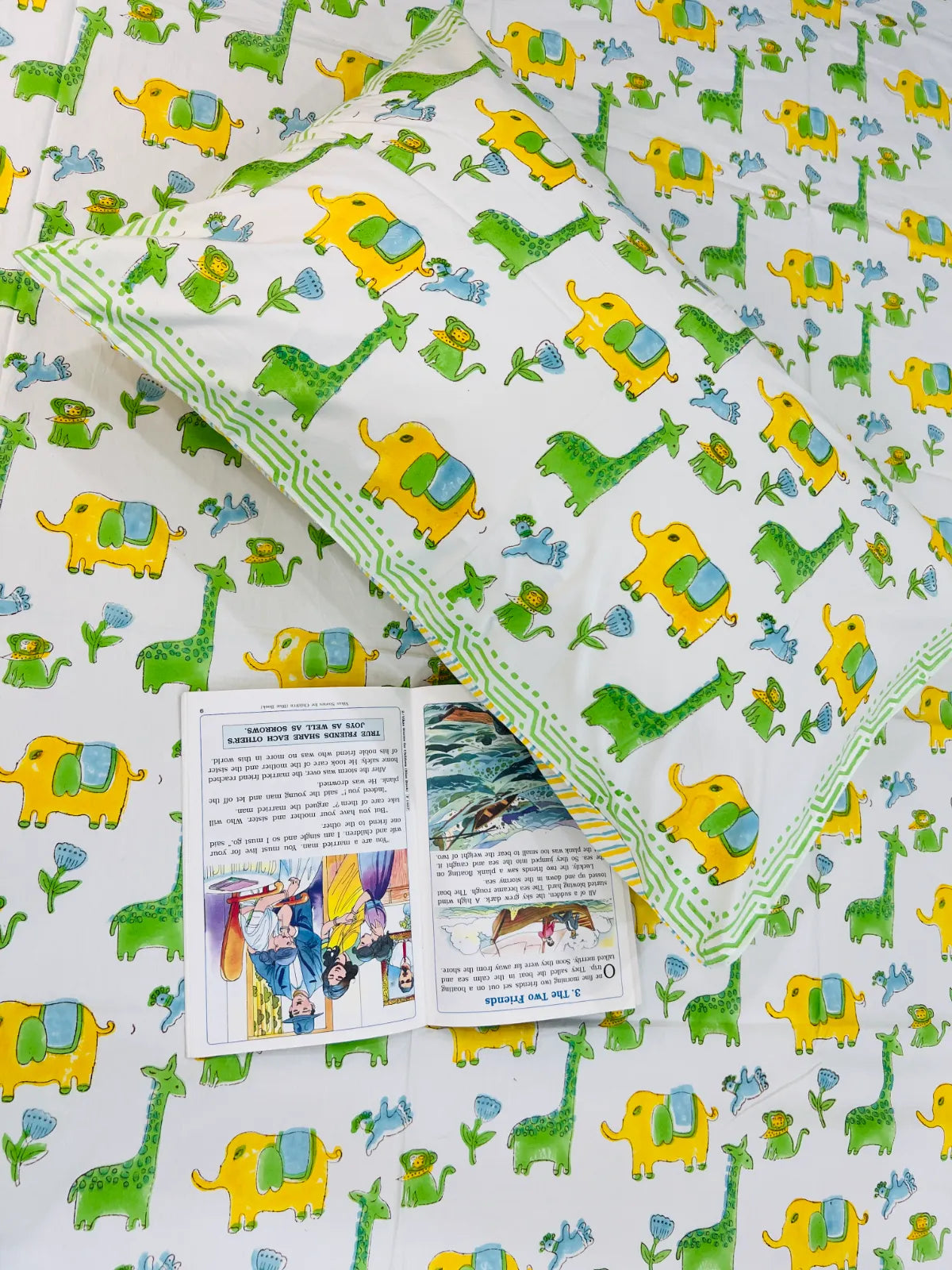 Kids cotton bedsheet with jungle animal design