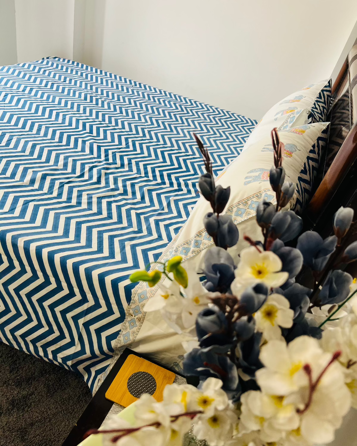 Neela Hathi Cotton Bedsheet Set