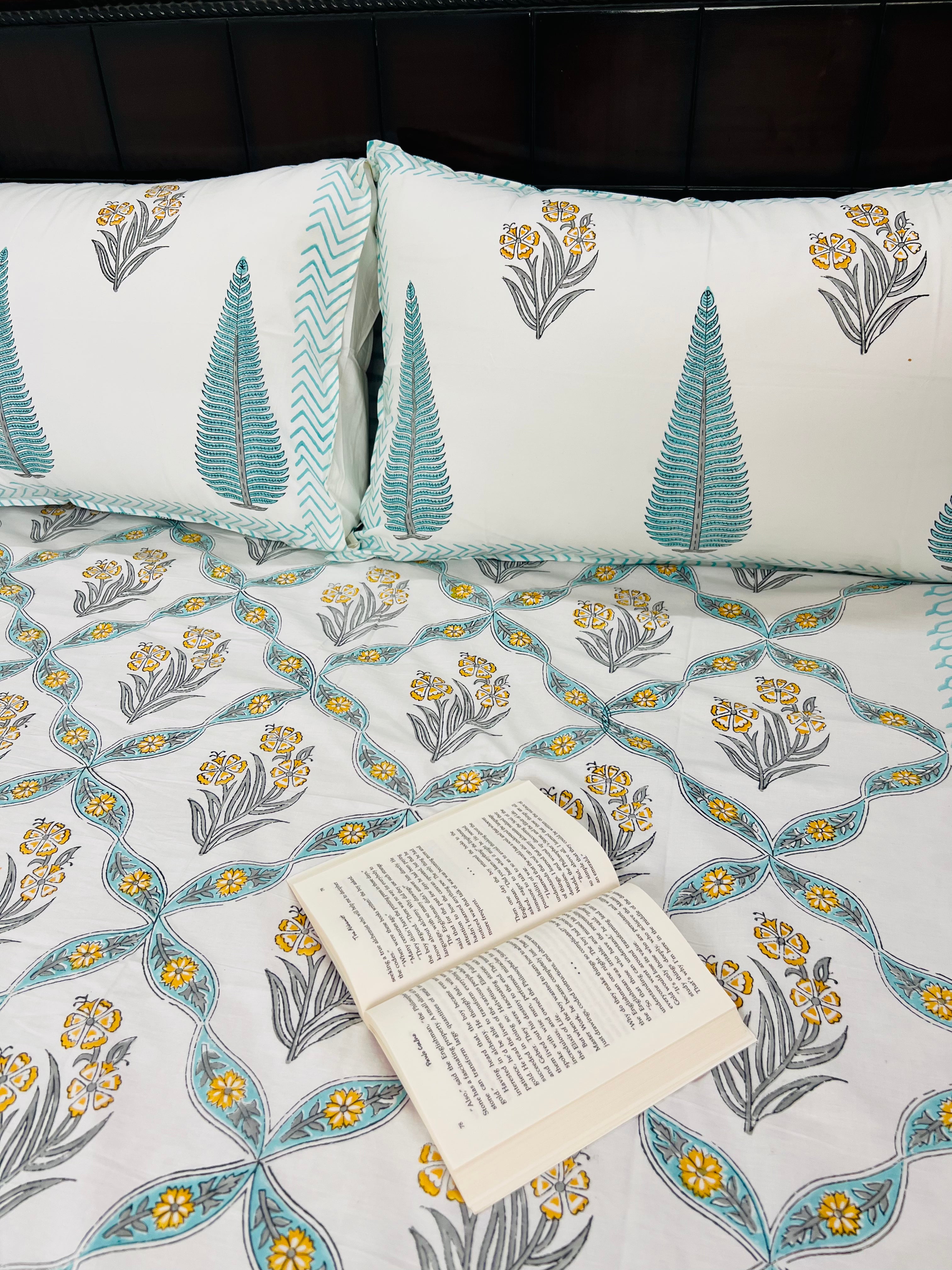 Akash Veena Cotton Bedsheet Set