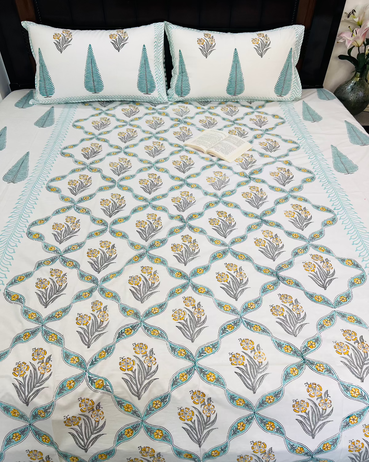 Akash Veena Cotton Bedsheet Set